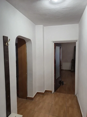 Apartament de 2 camere de imchriat in zona Eroii Revolutiei - imagine 2