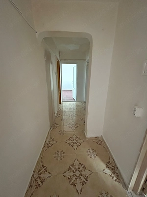Apartament 3 camere Medgidia zona VS-uri - imagine 7
