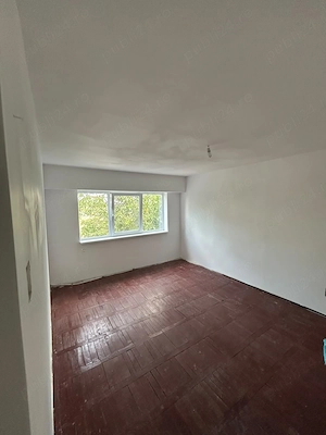 Apartament 3 camere Medgidia zona VS-uri - imagine 3