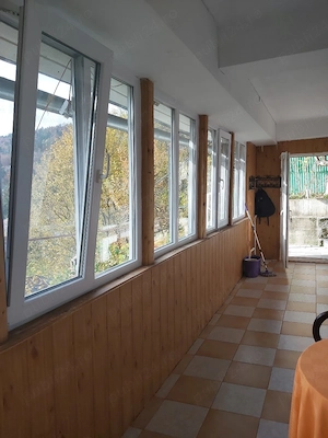 Inchiriez garsoniera in Sinaia termen lung - imagine 5
