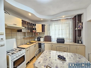 Apartament 3 camere 2 bai Tudor etaj 2 cu 2 lifturi. - imagine 3
