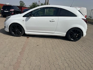 opel corsa opc line black and white limited edition - imagine 8
