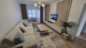 Vând apartament modern 3 camera 73m2 - imagine 3