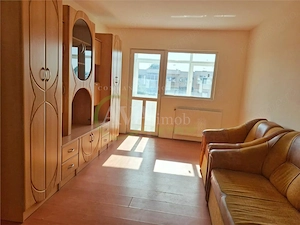 Apartament 3 camere decomandat, zona Narcisa - imagine 3