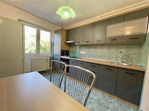 Inchiriez apartament cu 2 camere in Tudor Zona Palas.