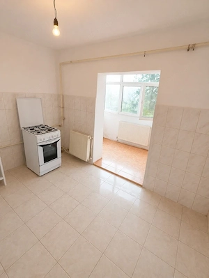 Apartament 3 camere, 65 mp, zona Centrala-Balș  - imagine 4