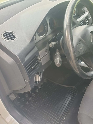 Mercedes Benz GLK 220 - imagine 5