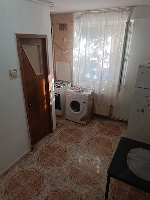Închiriez apartament 2 camere - imagine 4