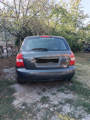 Vand Kia Cerato Hatchback - imagine 3
