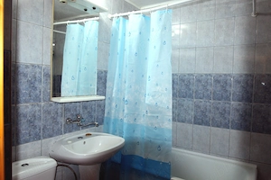 Inchiriez garsoniera si apartament 2 camere- mobilate si utilate - imagine 9