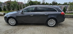 Opel Insignia sport tourer an 2010 - imagine 3