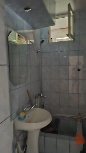 Apartament 2 camere decomandate - str.Unirii, Petroșani - imagine 5