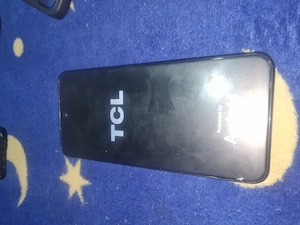 Vând telefon TCL 605
