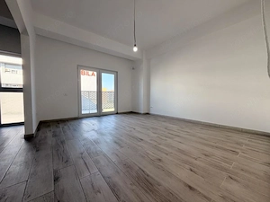 Apartament 1 camera, 35,3 mp, etaj 2 - zona Soarelui - imagine 2