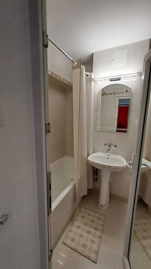 Inchiriez apartament 2 camere   65 m    Str. Toamnei, Brașov   parcare - imagine 4