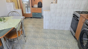 Vand apartament 2 camere in Deva, zona Crinilor, izolat exterior, mobilat - imagine 6
