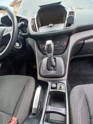 Ford C-Max 2.0 TDCi 150 CP   2015 | Spațios, confortabil și bine întreținut - imagine 5