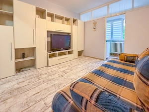 Garsonieră de închiriat   Tractorul, Brașov | 22 mp | complet mobilată și utilată