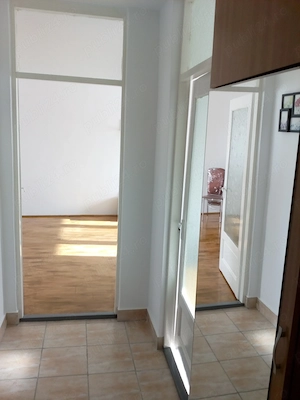 Direct proprietar inchiriez garsoniera fara intermediari 40.5 mp locuibili