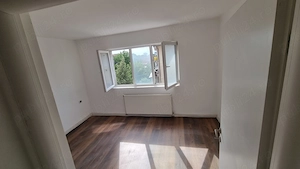 Vand APARTAMENT 3 camere Livada - imagine 7