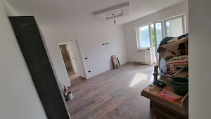 Vand APARTAMENT 3 camere Livada