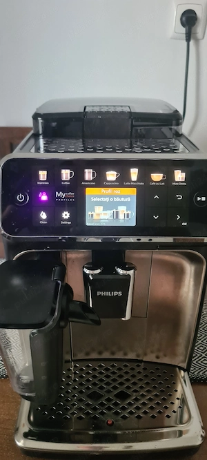 Expresor Philips Lattego, model 5400