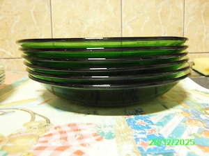 pahare set. 6 farfuri verzi 