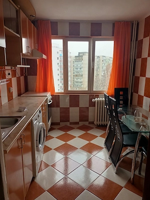 Ofer spre închiriere apartament cu trei camere. - imagine 4