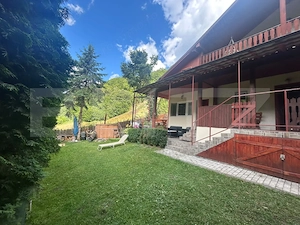 Casa individuala/vacanta, zona superba, Marisel