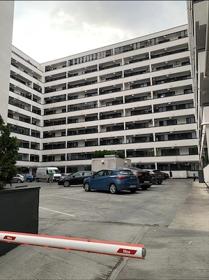 Inchiriez apartament