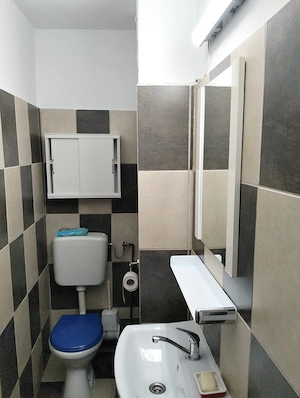 Închiriere apartament cu trei camere  - imagine 4