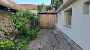 Casa de vanzare in localitatea 2 Mai Constanta  - imagine 2