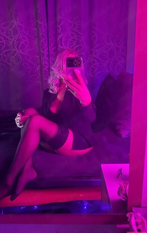 Doamna matura 40 ani ador pupici an zona intima