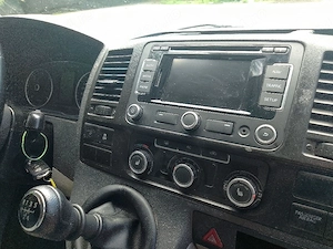 Volkswagen Transporter 9 locuri  - imagine 2