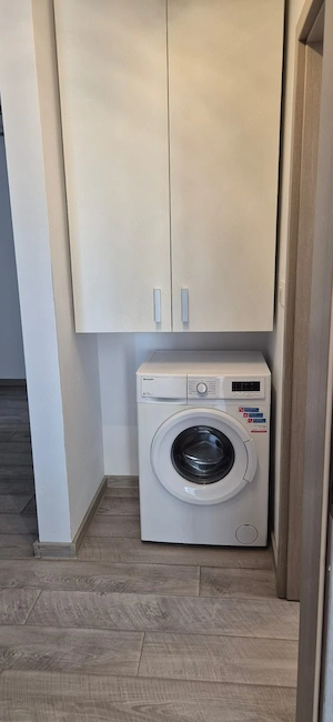 Proprietar inchiriez apart cu 2 camere Aradului - imagine 9
