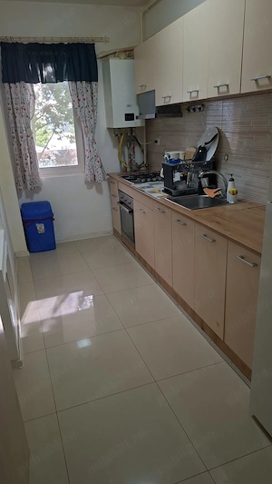 Vand apartament 3 camere decomandat, parter,  - imagine 9