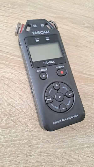 Reportofon Tascam DR-05x