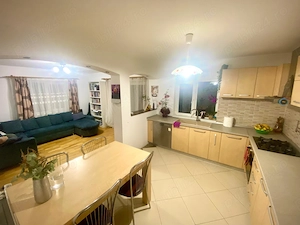 Proprietar vand casa familiala P+M in Giarmata - imagine 2