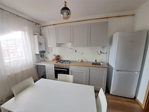 Cluj, Floresti apartament 4 camere, negociabil - imagine 8