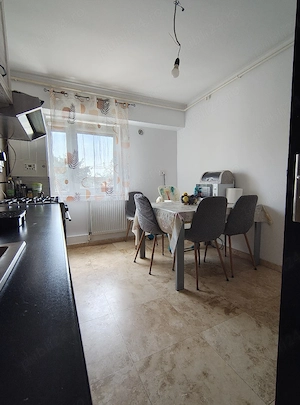 Apartament 3 camere decomandate   Poarta 6, Constanța | Etaj 2 4 | Centrală proprie - imagine 9