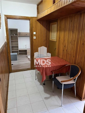 Mobilat si utilat la etajul 1 linga Piata Doina - imagine 3