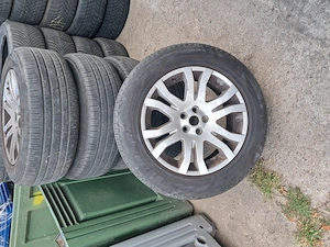 Pirelli 235 60 18 all sezon 