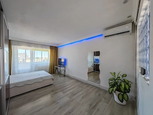 1 cam decomandat centrala proprie Bld Parvan - imagine 2
