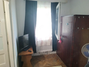 Închiriez apartament doua camere sagului - imagine 4
