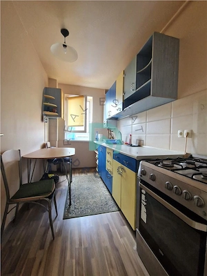 Apartament  2 camere, parcare, Coresi, Tractorul - imagine 5