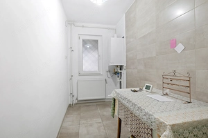 Apartament cu 2 camere de vânzare în Mangalia   Renovat, parter, Strada Sirenei - imagine 6