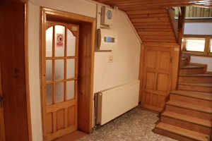 Inchiriere - Complex Turistic Rucar-Bran, 21 camere, sala cursuri, sala agrement, restaurant. - imagine 8