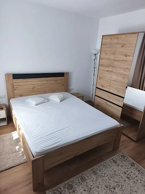 Închiriezi apartament modern cu doua camere , complet mobilat si utilat - zona Coresi - imagine 5