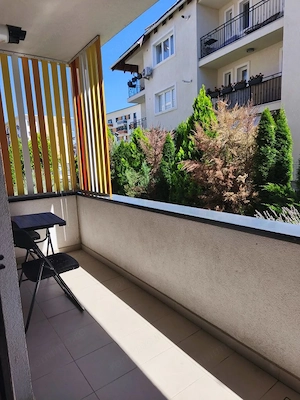 Închiriezi apartament modern cu doua camere , complet mobilat si utilat - zona Coresi - imagine 6