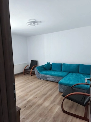 Închiriezi apartament modern cu doua camere , complet mobilat si utilat - zona Coresi - imagine 7